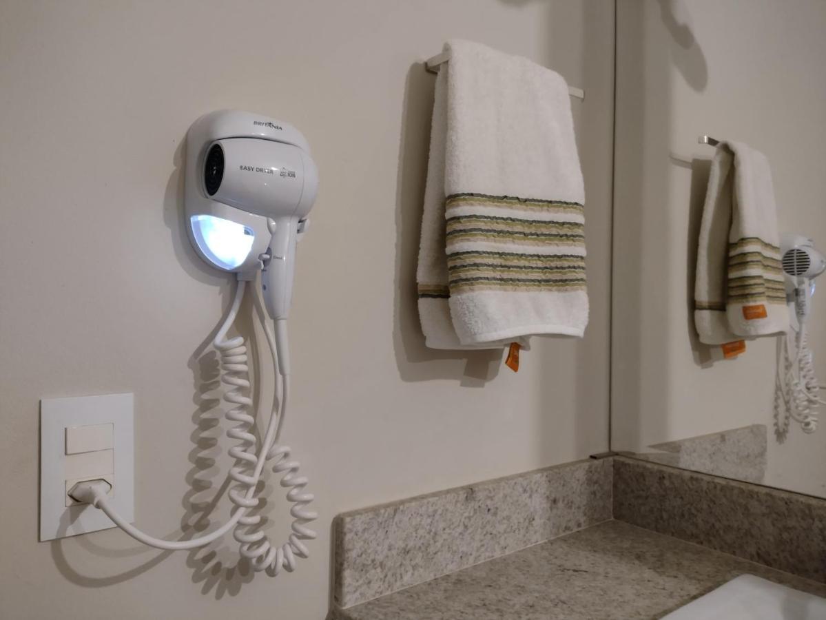 Casa Inteira, Grande Suite, Dois Chuveiros, Sala ,Cozinha E Garagem Privativa Total Conforto, Melhor Que Hotel! 보투카투 외부 사진
